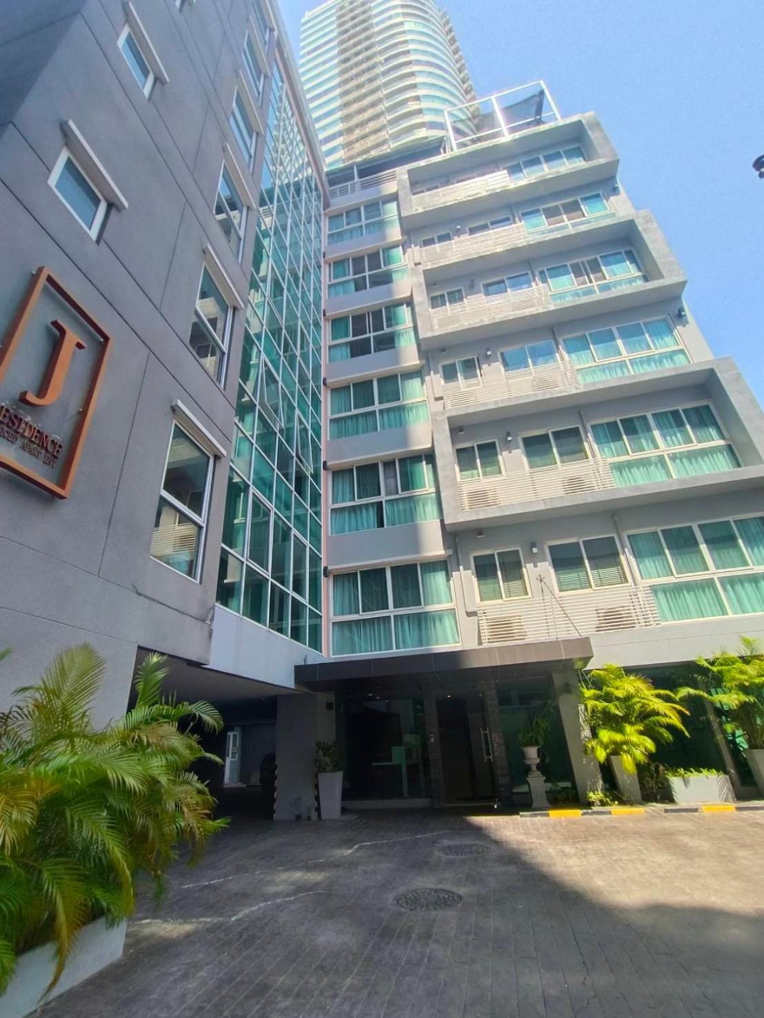J Residence Thonglor 8 Μπανγκόκ Εξωτερικό φωτογραφία